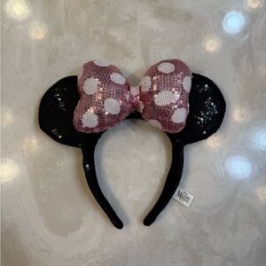 Light Up Minnie Mouse Ears Black and Pink Sequin Headband